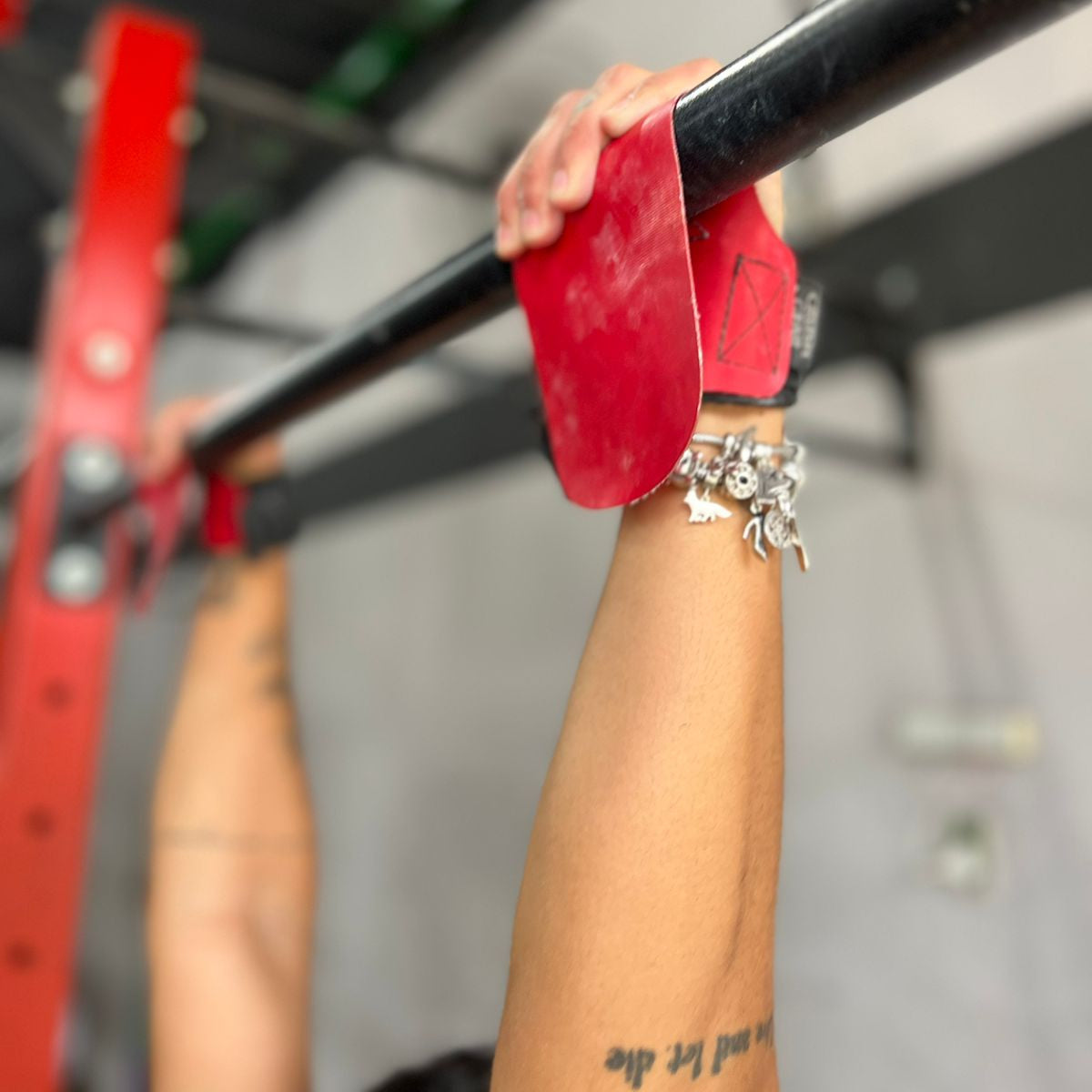 Grip Crush Glue